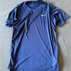 nike men’s t shirt